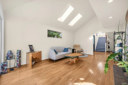 Breakfast Nook Photo of 1006 Sinclair Street, West Vancouver, BC
