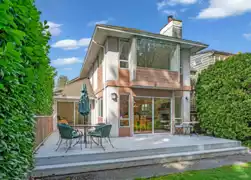 1006 Sinclair Street, West Vancouver, BC