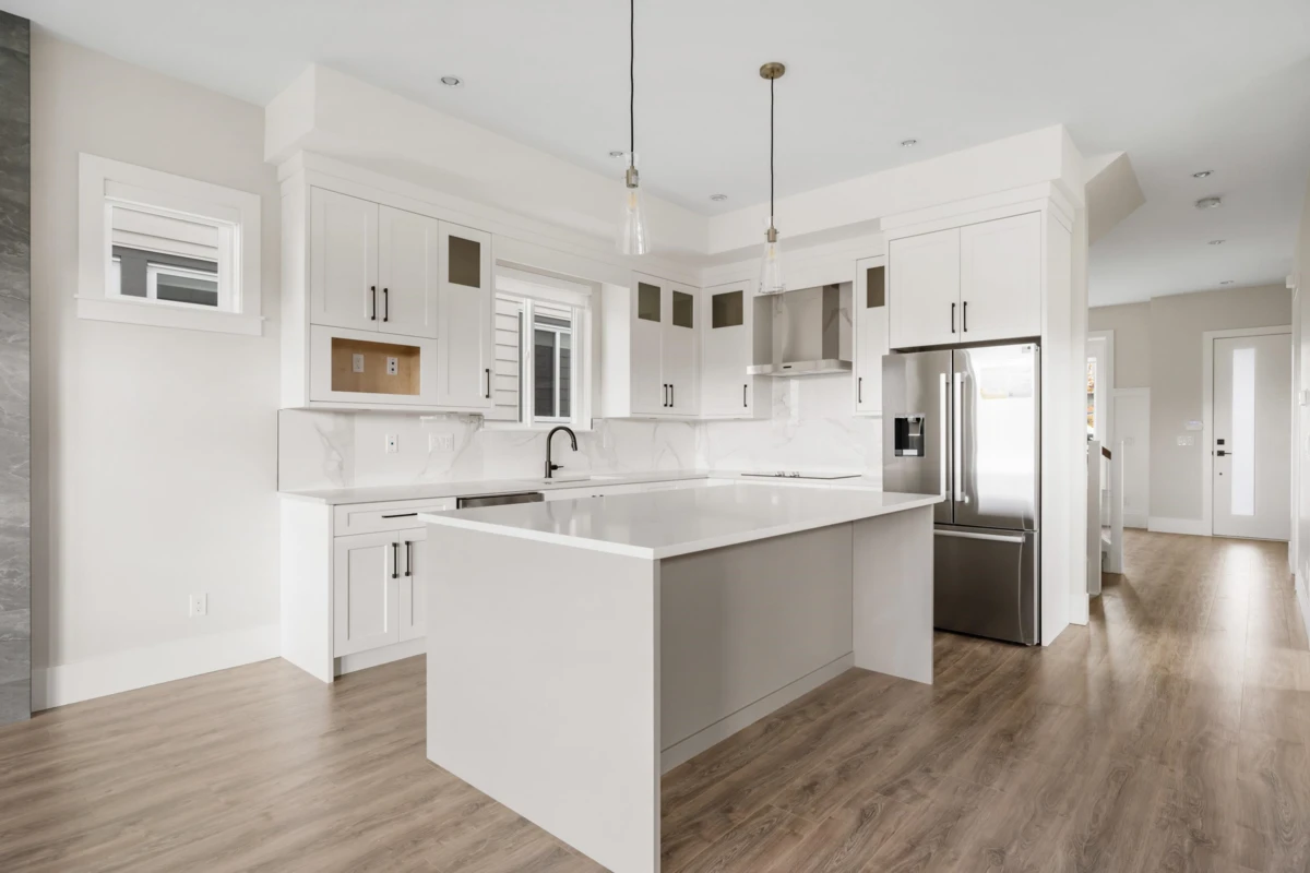 Family Room Photo of 16742 20a Avenue, Surrey, BC