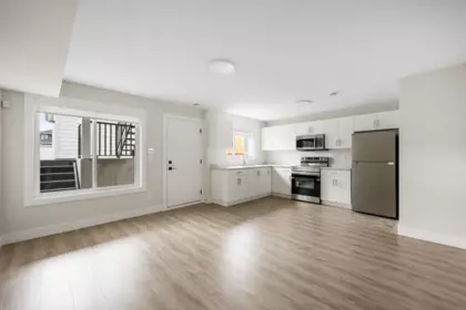 Hot Tub / Spa Photo of 16742 20a Avenue, Surrey, BC