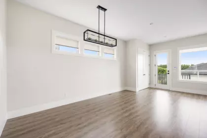 Primary Bathroom Photo of 16742 20a Avenue, Surrey, BC