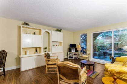 Kitchen Island Photo of 224 7055 Wilma Street, Burnaby, BC