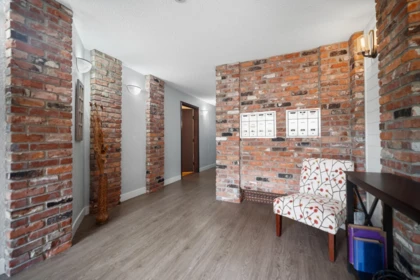 Entry Foyer Photo of 101 1331 Foster Street, Surrey, BC