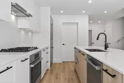 Pantry Photo of 6 33160 Plaxton Crescent, Abbotsford, BC