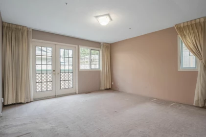 Basement Recreation Room Photo of 10523 Fraserglen Drive, Surrey, BC
