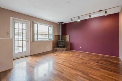Office / Den Photo of 10523 Fraserglen Drive, Surrey, BC