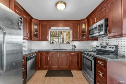 Primary Bathroom Photo of 6717 141 Street, Surrey, BC