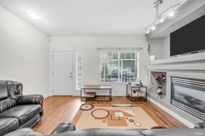 Kitchen Island Photo of 35 6195 168 Street, Surrey, BC