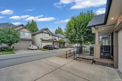 Swimming Pool Photo of 35 6195 168 Street, Surrey, BC