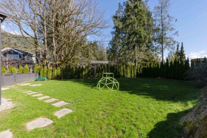 Swimming Pool Photo of 4050 Ripple Place, West Vancouver, BC