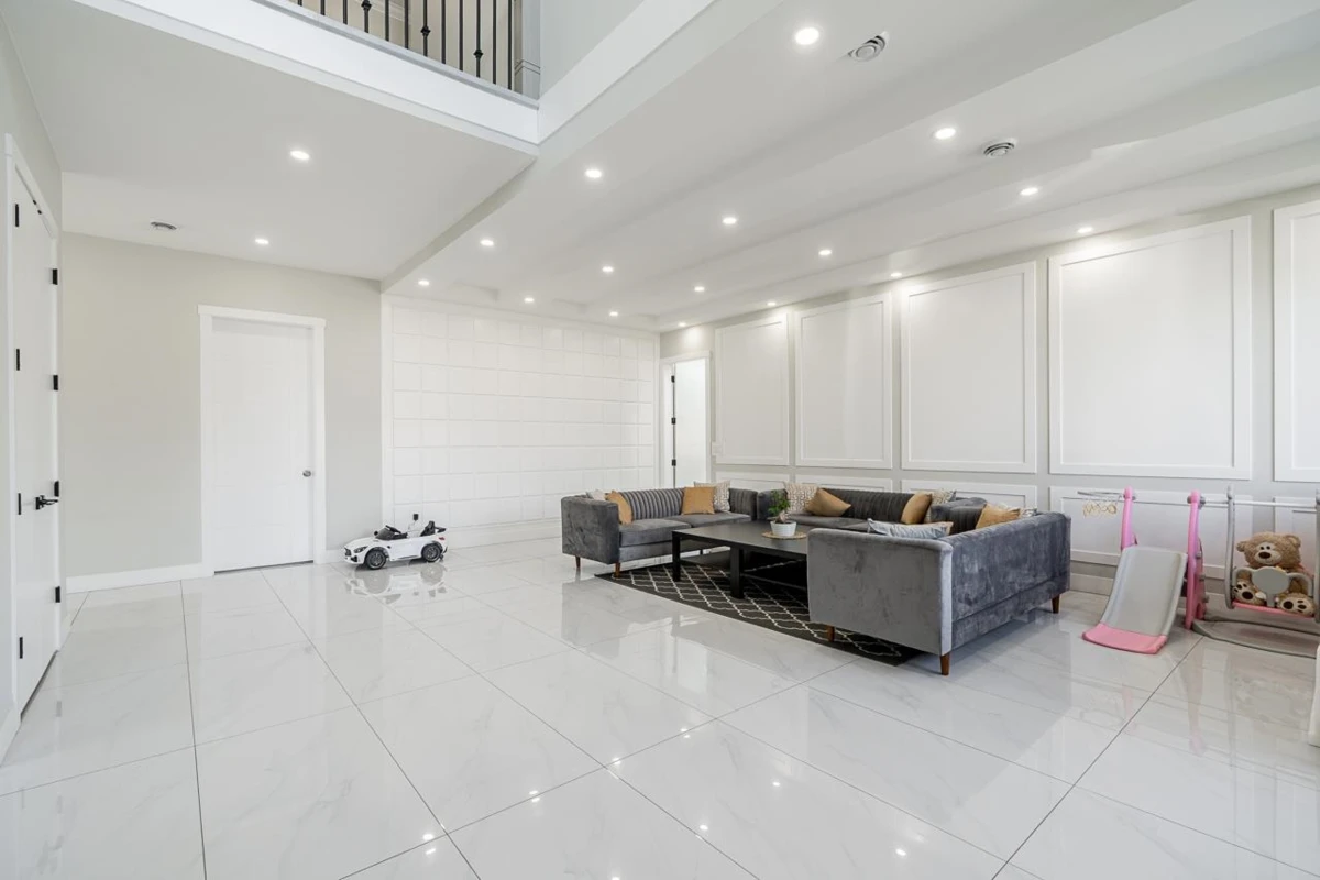 Dining Area Photo of 9185 139 Street, Surrey, BC
