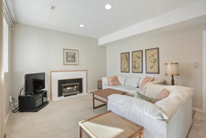 Hot Tub / Spa Photo of 12708 17a Avenue, Surrey, BC