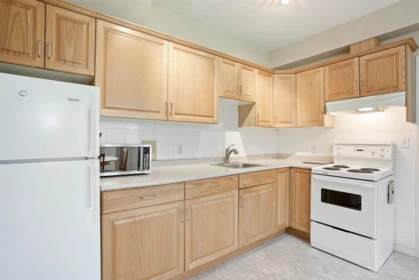 Laundry Room Photo of 12708 17a Avenue, Surrey, BC