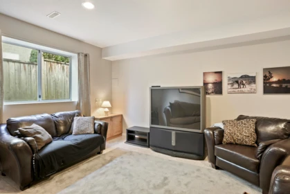 Mudroom Photo of 12708 17a Avenue, Surrey, BC