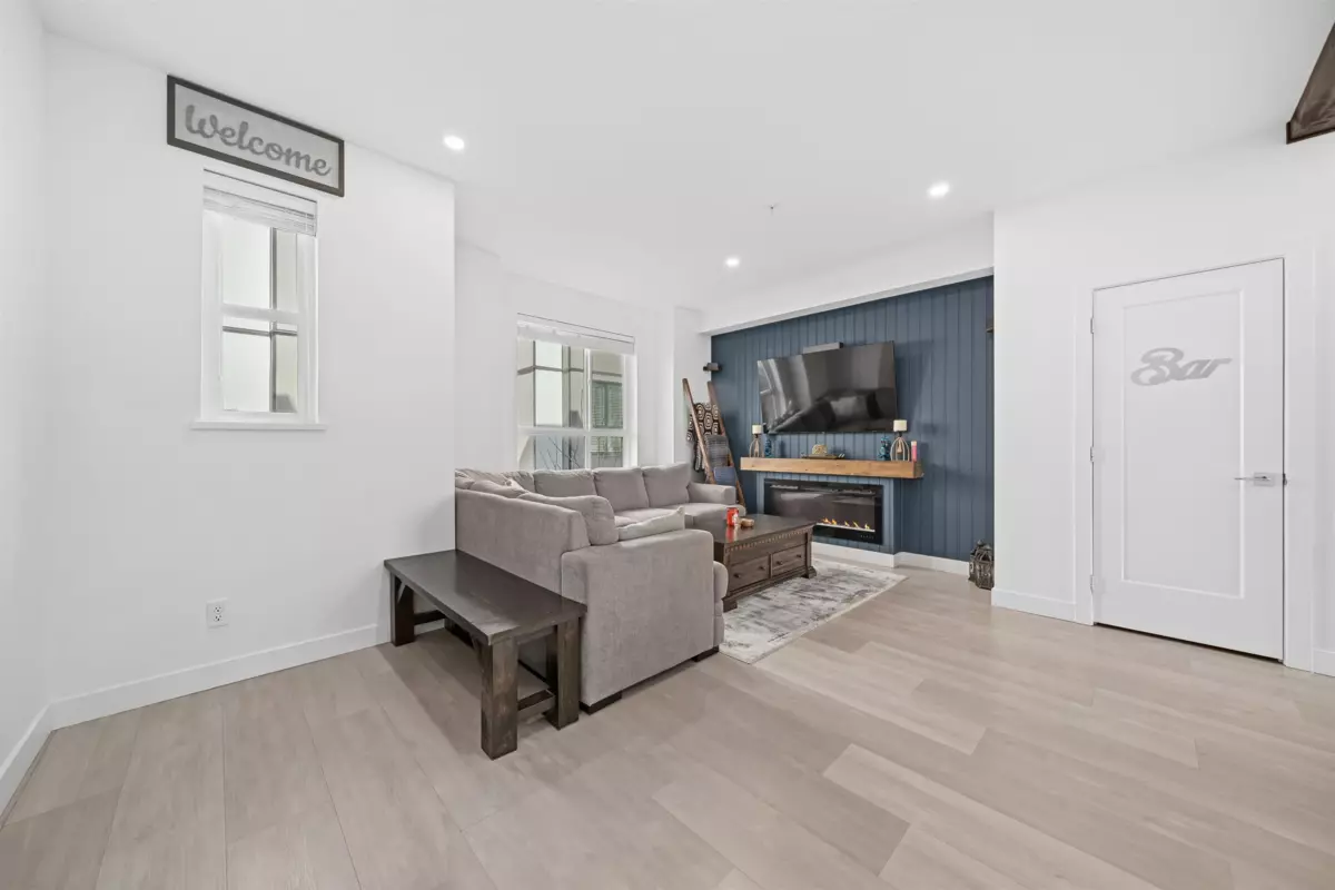Living Room Photo of 49 19760 55 Avenue, Langley, BC