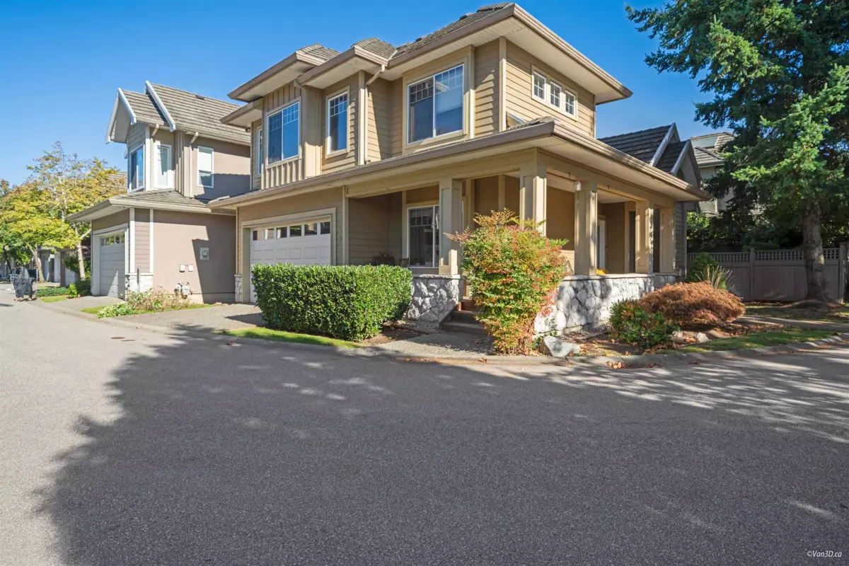 Living Room Photo of 45 3363 Rosemary Heights Crescent, Surrey, BC