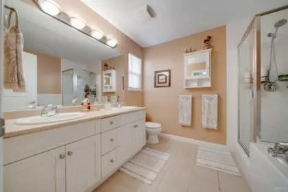 Laundry Room Photo of 45 3363 Rosemary Heights Crescent, Surrey, BC
