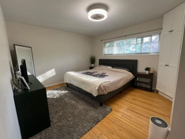 Basement Recreation Room Photo of 12569 26 Avenue, Surrey, BC