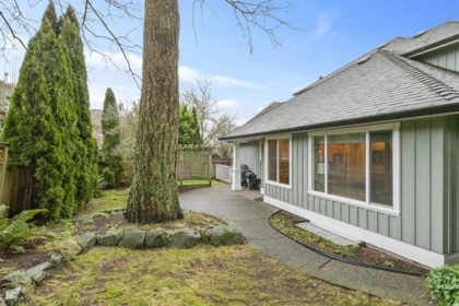 Backyard Photo of 15560 36b Avenue, Surrey, BC
