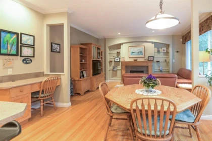 Walk-In Closet Photo of 15560 36b Avenue, Surrey, BC