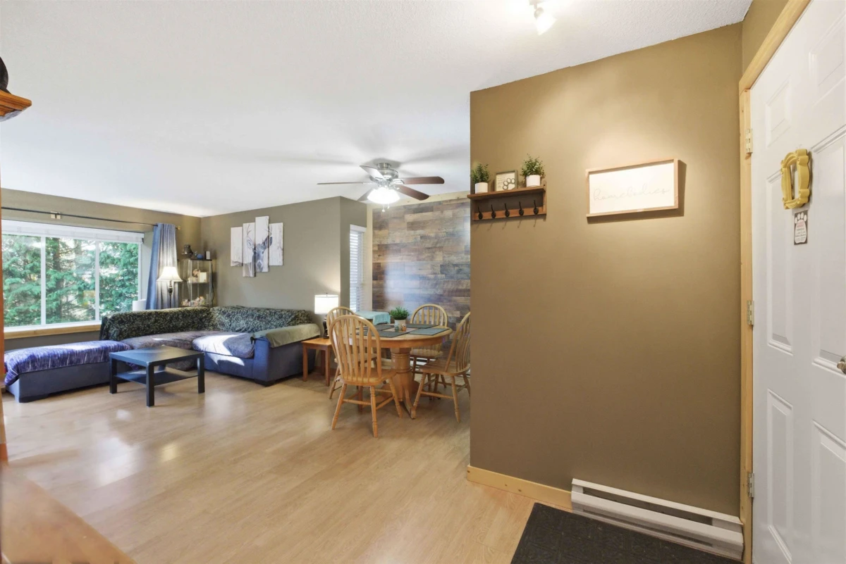 Family Room Photo of 706 1750 Mckenzie Road, Abbotsford, BC