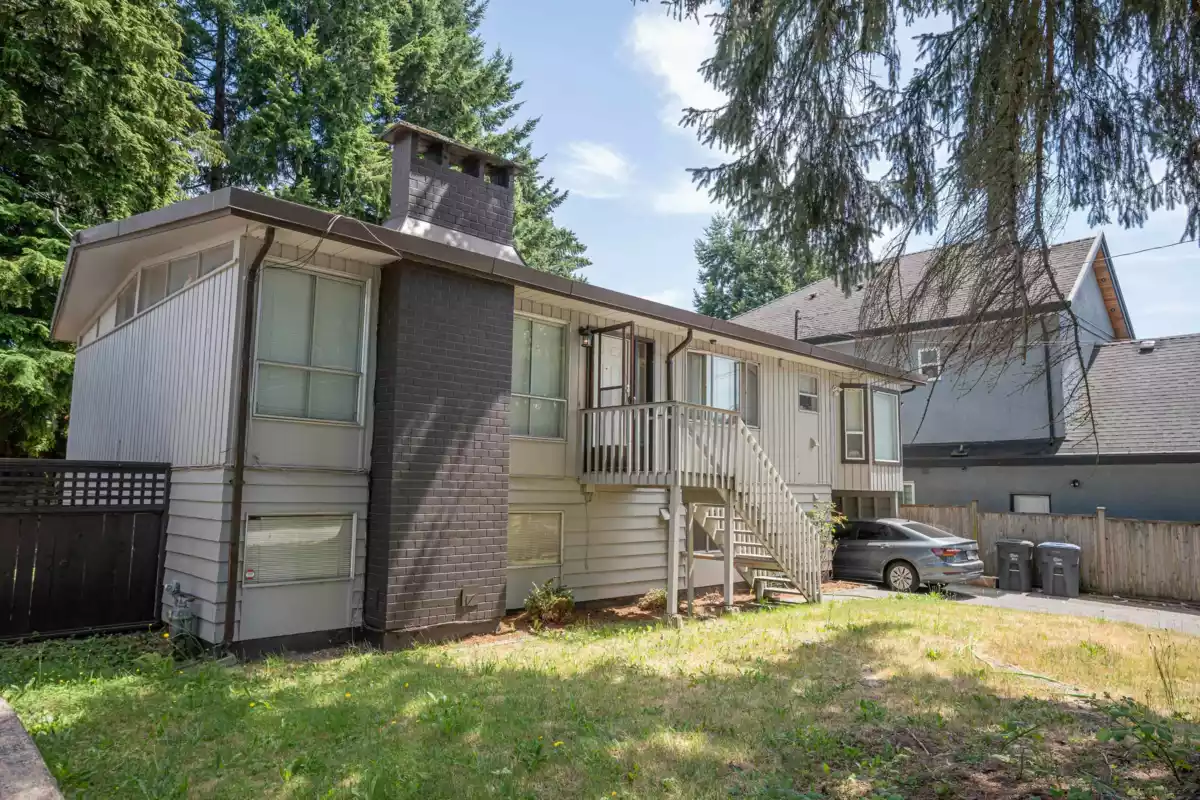 Dining Area Photo of 9704 131 Street, Surrey, BC