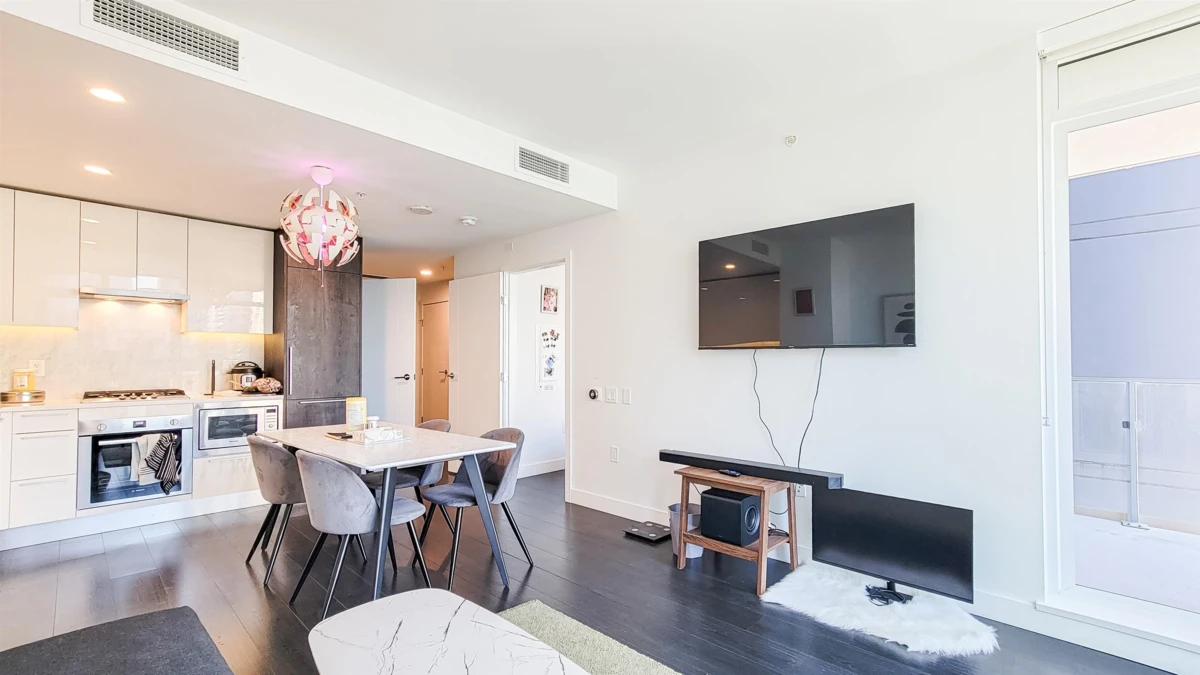 Family Room Photo of 1107 6398 Silver Avenue, Burnaby, BC