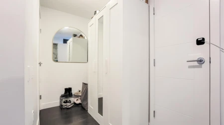 Primary Bathroom Photo of 1107 6398 Silver Avenue, Burnaby, BC