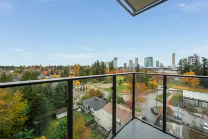 Swimming Pool Photo of 808 13573 98a Avenue, Surrey, BC