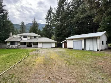 50615 Slanzi Road, Boston Bar / Lytton, BC, Fraser Canyon — 3 bed single family residence for sale