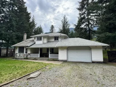 Kitchen Photo of 50615 Slanzi Road, Boston Bar / Lytton, BC