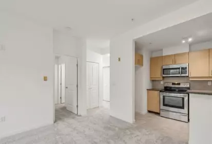206 3151 Connaught Crescent, North Vancouver, BC, North Vancouver — Apartment/Condo for sale