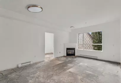 206 3151 Connaught Crescent, North Vancouver, BC, North Vancouver — Apartment/Condo for sale