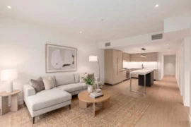 210 2235 E Broadway, Vancouver, BC