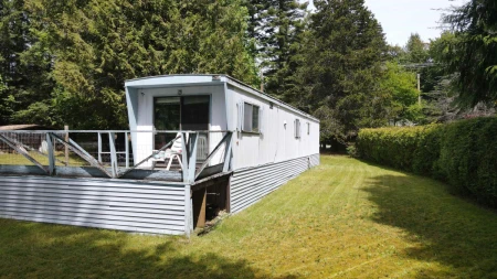 Powder Room Photo of 8127 Redrooffs Road, Halfmoon Bay, BC