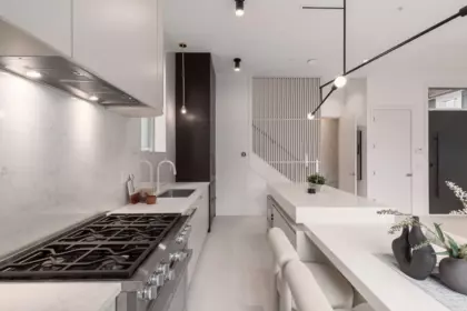 Kitchen Island Photo of 2 3617 W 12th Avenue, Vancouver, BC