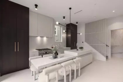 Kitchen Photo of 2 3617 W 12th Avenue, Vancouver, BC