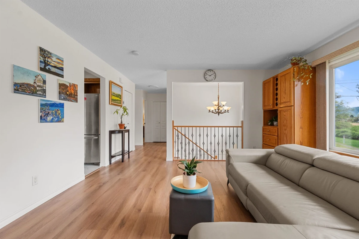 Family Room Photo of 7205 Gordon Drive, Chilliwack, BC