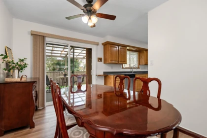 Breakfast Nook Photo of 7205 Gordon Drive, Chilliwack, BC