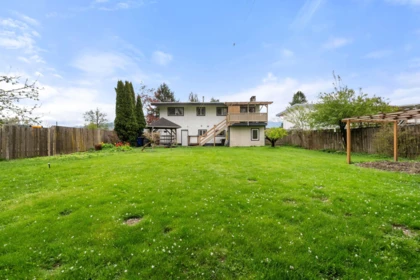 Garden / Landscaping Photo of 7205 Gordon Drive, Chilliwack, BC