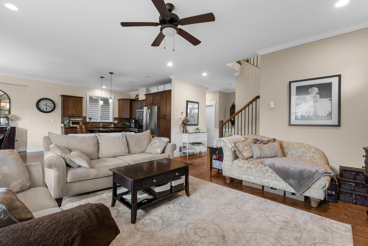 Living Room Photo of 3 46426 Mullins Road, Chilliwack, BC