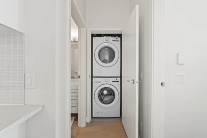 Walk-In Closet Photo of 601 668 Columbia Street, New Westminster, BC
