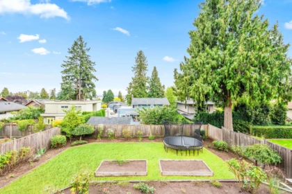 Outdoor Kitchen Photo of 2372 Kings Avenue, West Vancouver, BC