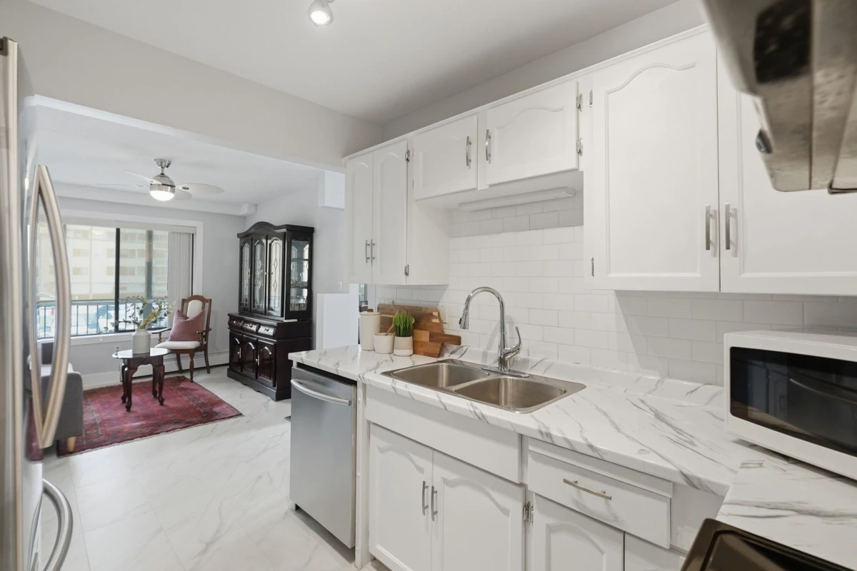 Dining Area Photo of 101 2414 Church Street, Abbotsford, BC