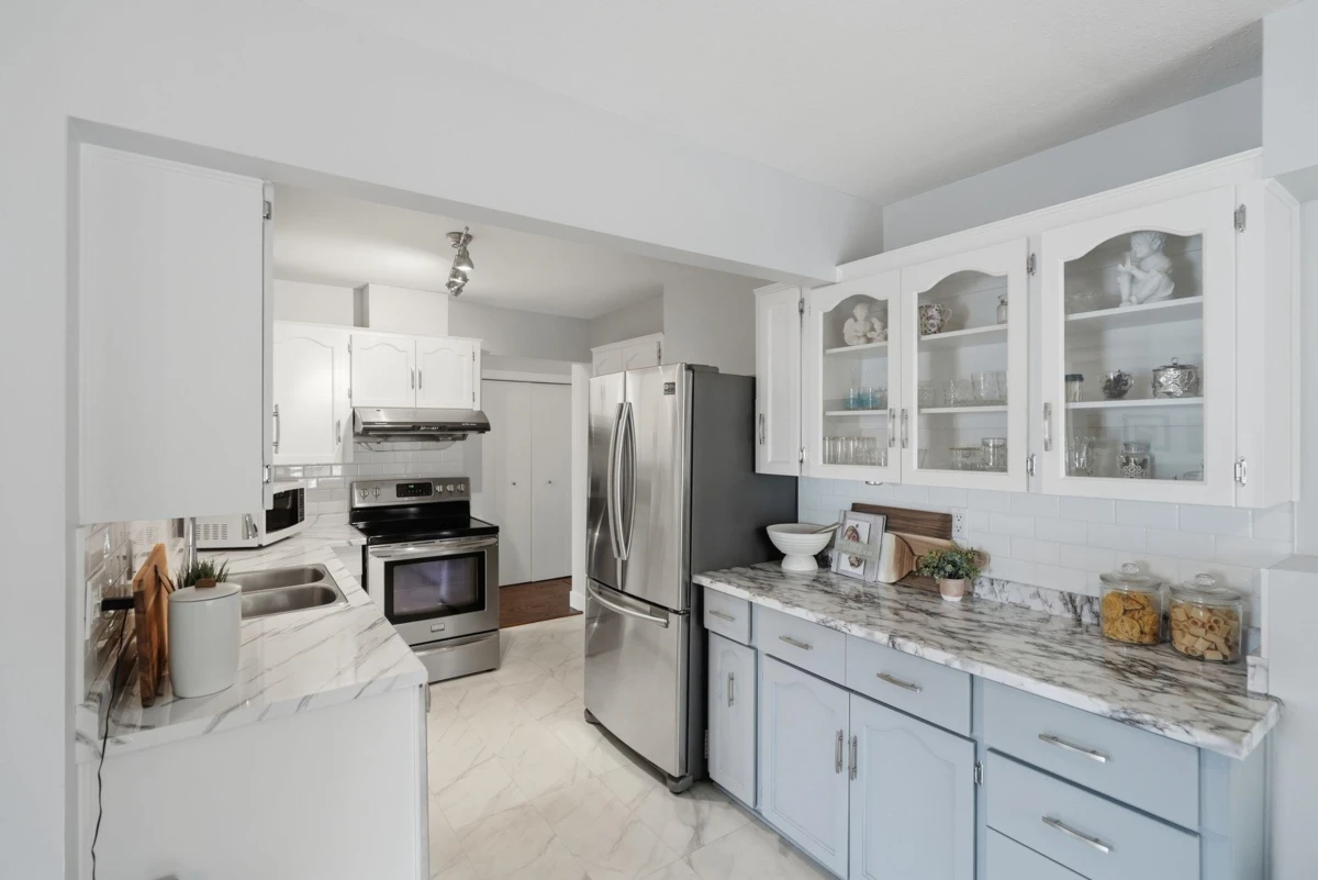 Family Room Photo of 101 2414 Church Street, Abbotsford, BC