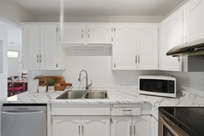 Kitchen Island Photo of 101 2414 Church Street, Abbotsford, BC