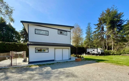 Laundry Room Photo of 1271 Fitchett Road, Gibsons, BC