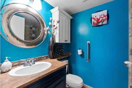 Laundry Room Photo of 302 1520 Vidal Street, White Rock, BC