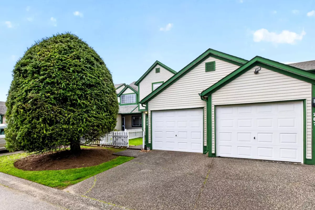 Exterior Rear Photo of 206 20675 118 Avenue, Maple Ridge, BC