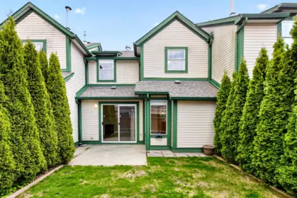 Hot Tub / Spa Photo of 206 20675 118 Avenue, Maple Ridge, BC